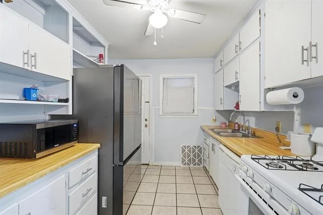 Photo of 533 Shelton Street