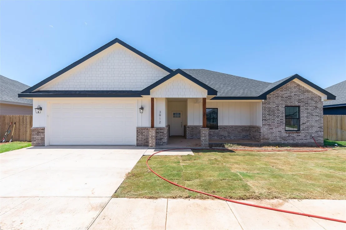 Photo of 3912 National Drive