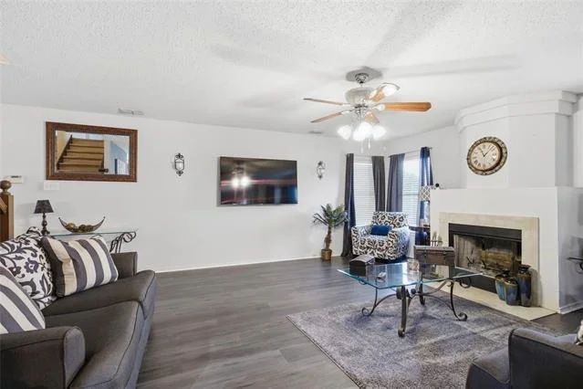 Photo of 217 Sunset Oaks Drive
