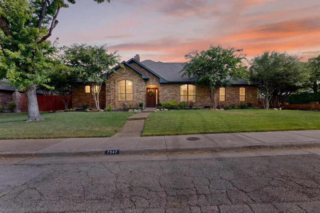 Photo of 7347 Williamswood Drive