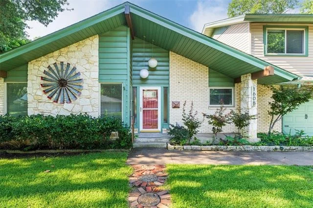 Photo of 1608 Freeman Court