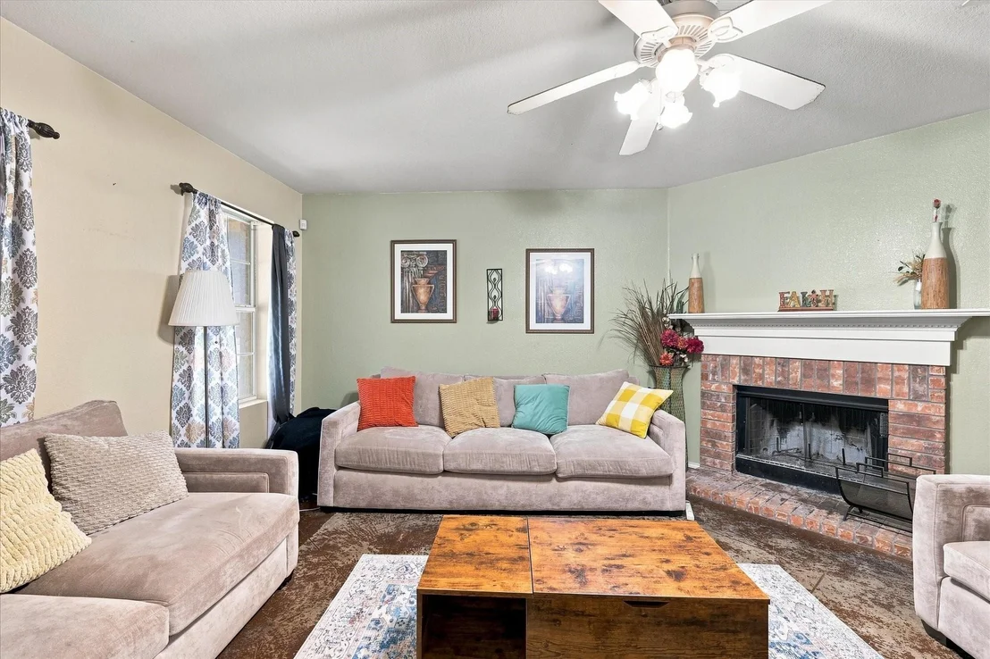 Photo of 8816 Chisholm Trail