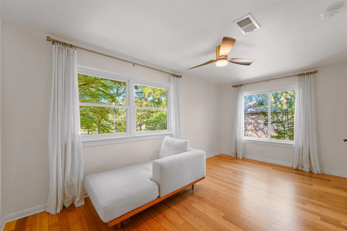Photo of 1417 Sylvan Drive
