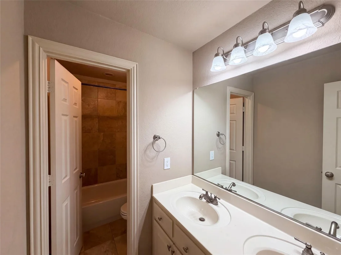 Photo of 928 Homestead Drive