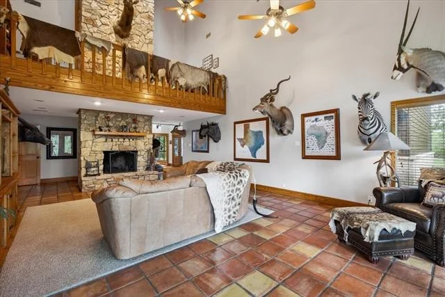 Photo of 906 Valle Vista Drive