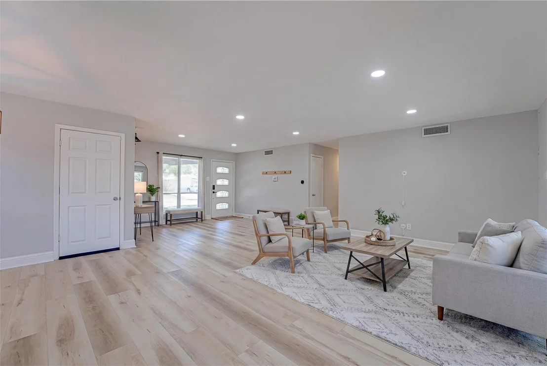 Photo of 3217 Centennial Drive
