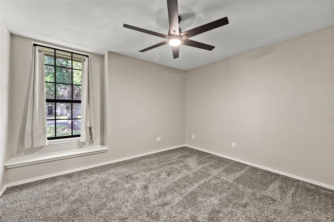 Photo of 209 Bonham Drive