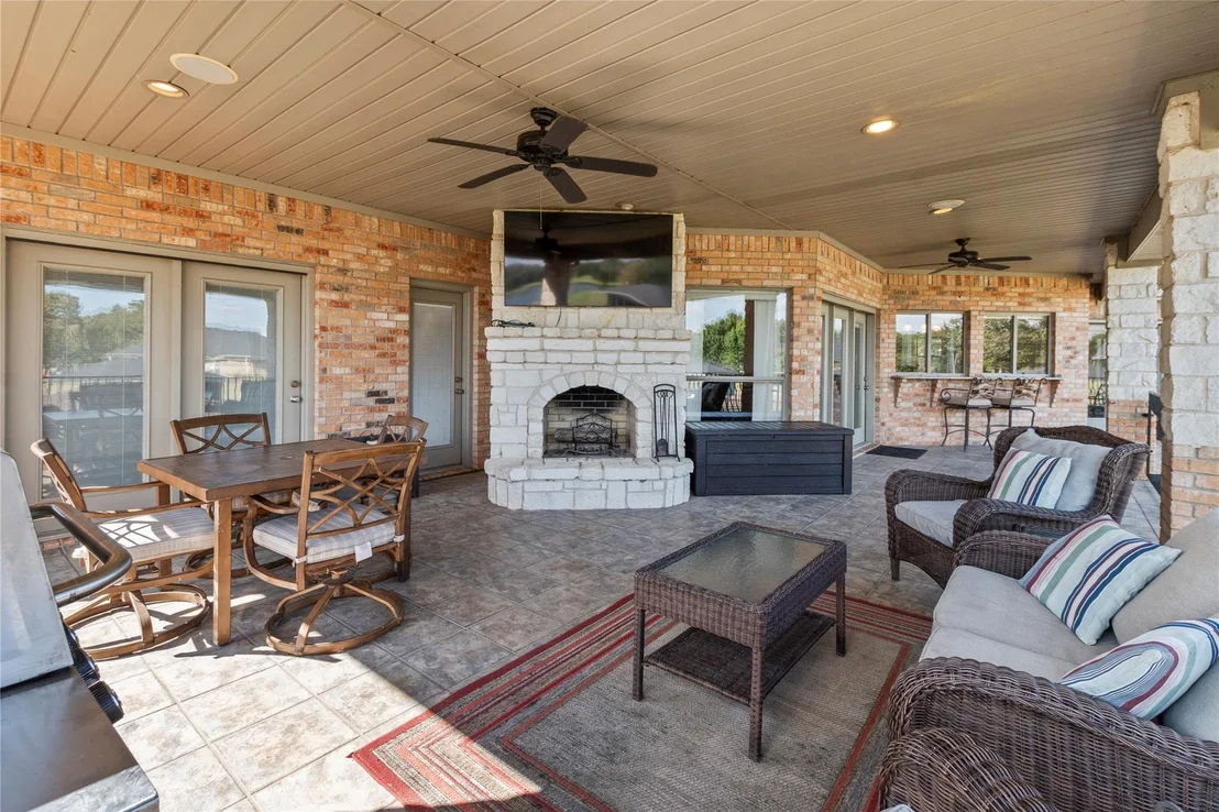 Photo of 180 Surls Drive
