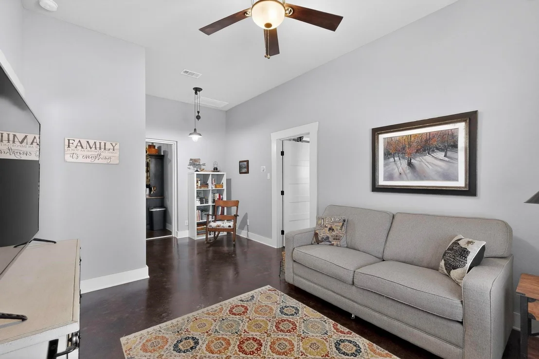 Photo of 2800 County Road 2905