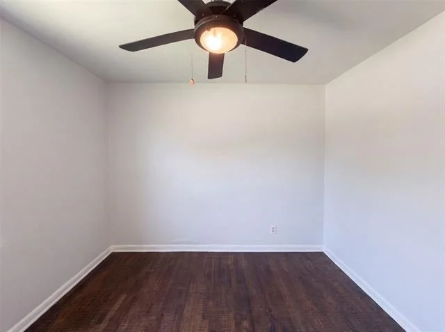 Photo of 2415 Barnes Bridge Road