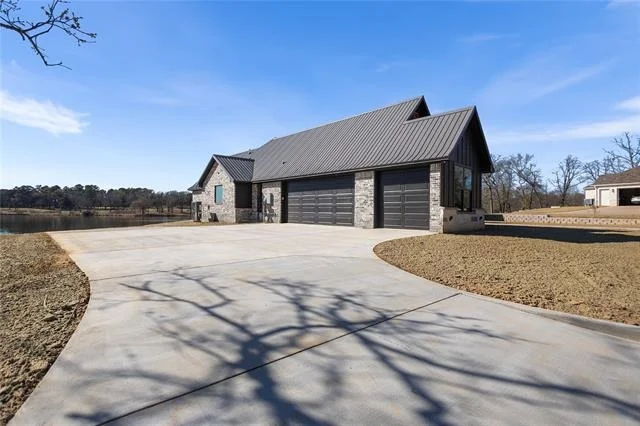 Photo of 24110 Sun Ridge Road