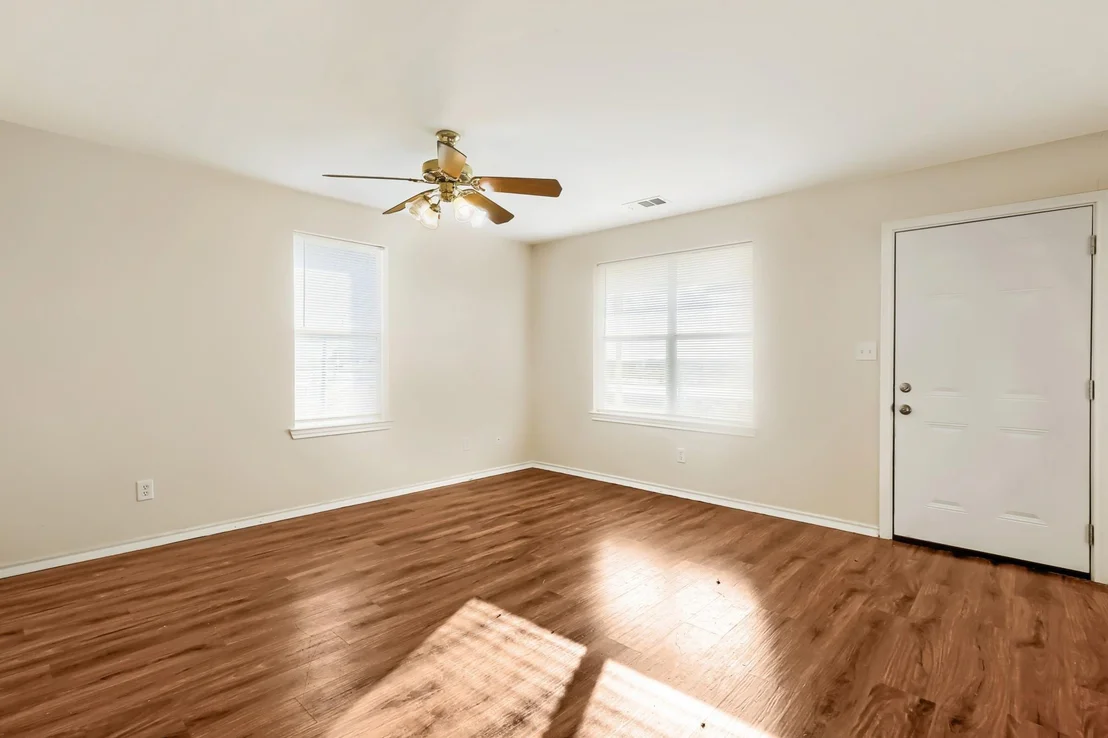 Photo of 112 Sebastian Lane
