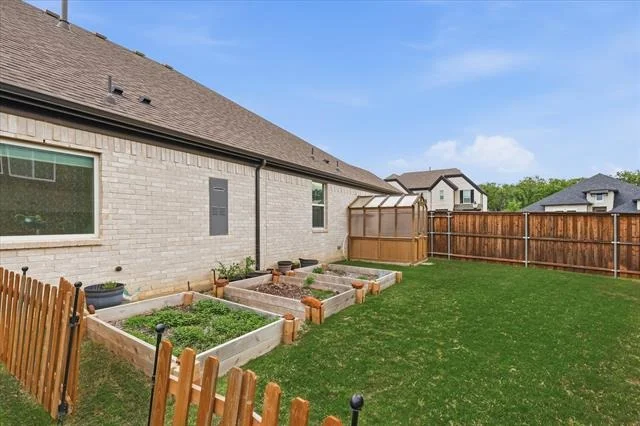 Photo of 7221 Redwood Road