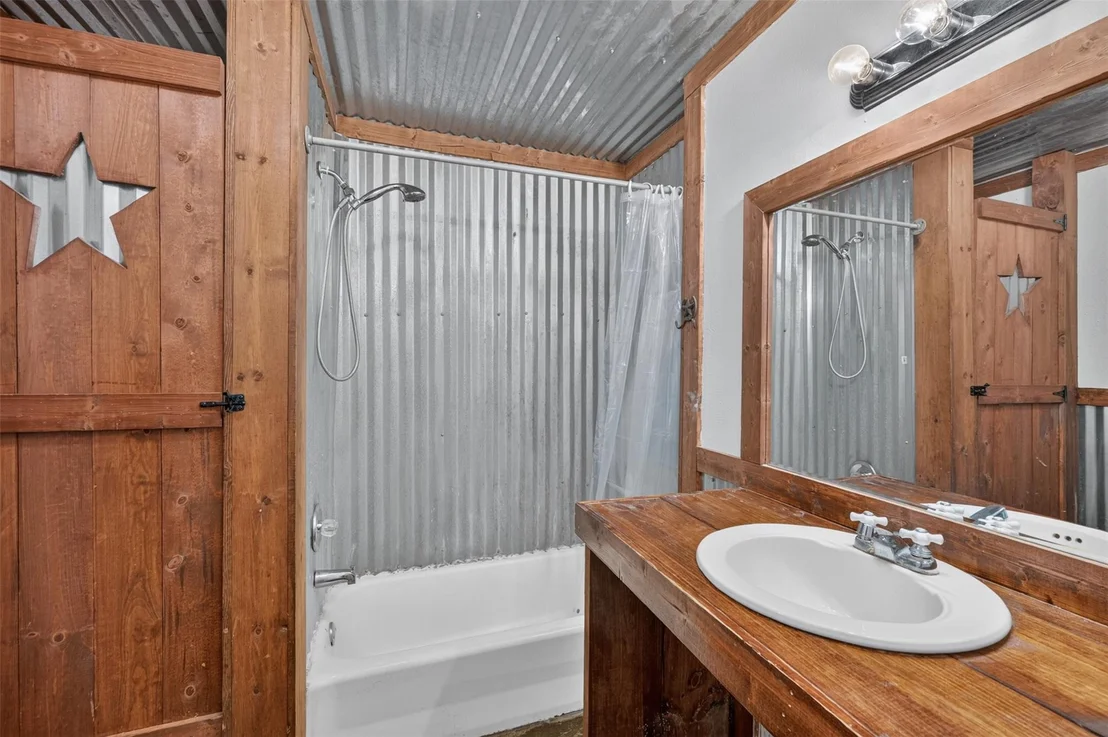 Photo of 610 Jefferson Avenue