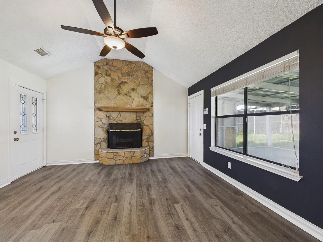 Photo of 2409 County Road 805b