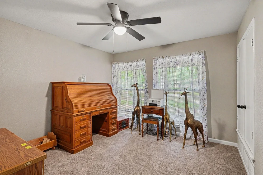 Photo of 1908 Thousand Oaks Drive