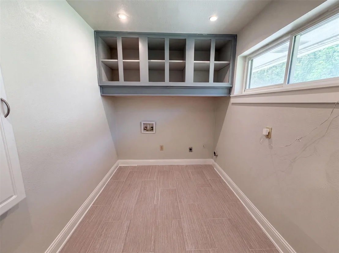 Photo of 3423 Willow Crest Lane