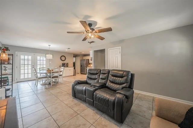 Photo of 6037 Lindy Lane