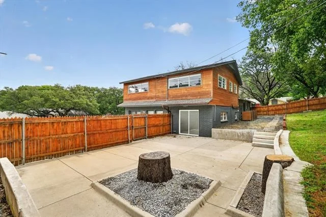 Photo of 6609 Genoa Road