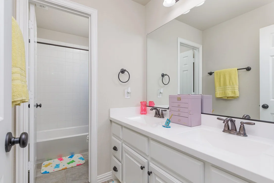 Photo of 3420 Redpine Drive