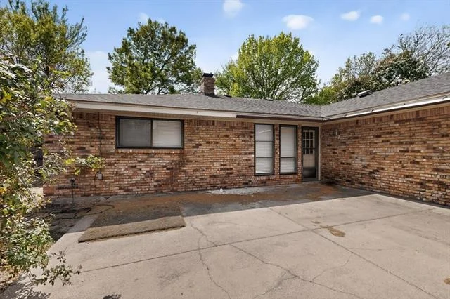 Photo of 213 Gregory Drive