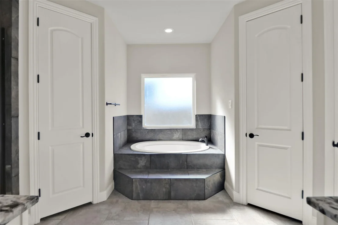Photo of 8023 Pennington