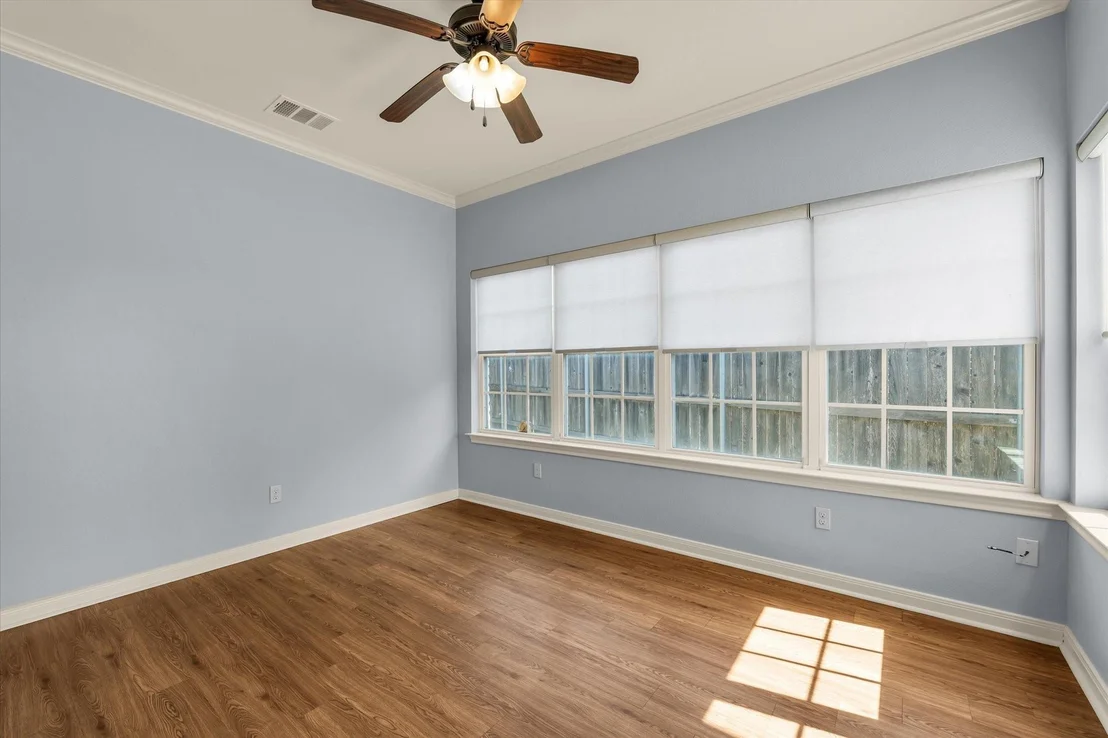 Photo of 32 North Shore Circle