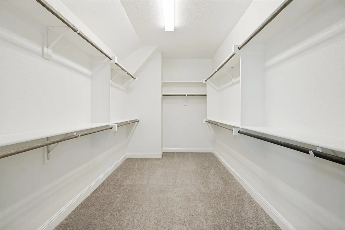 Photo of 541 Windrow Lane