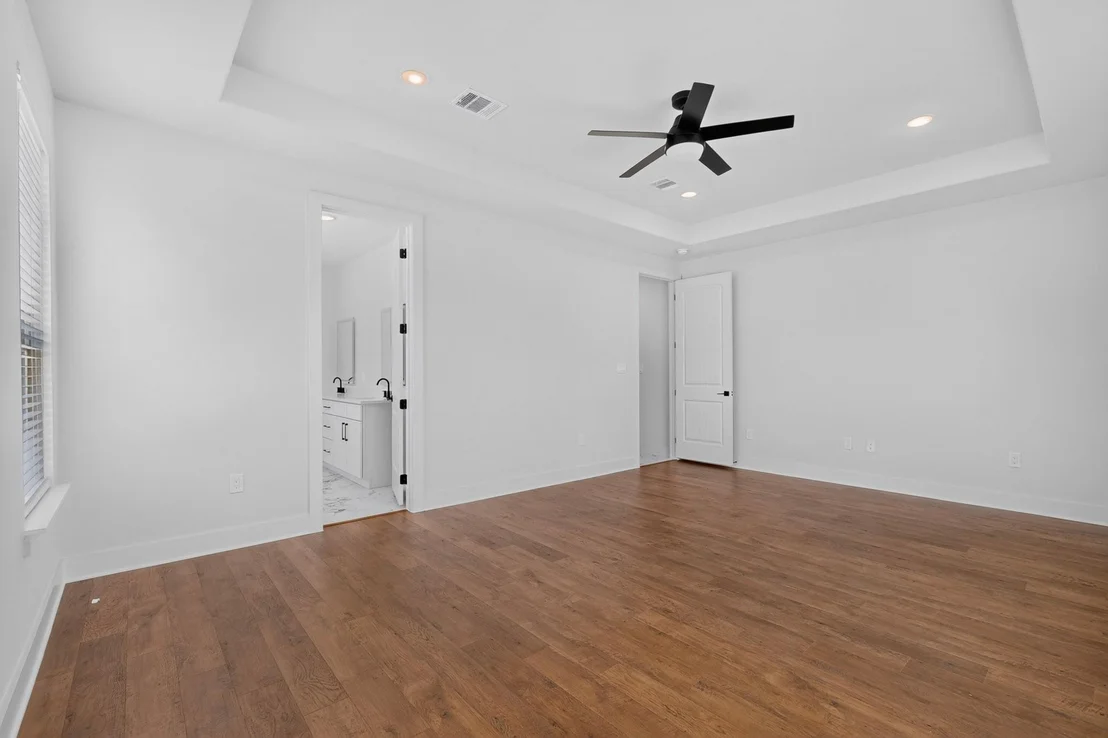 Photo of 1672 Brookview Drive