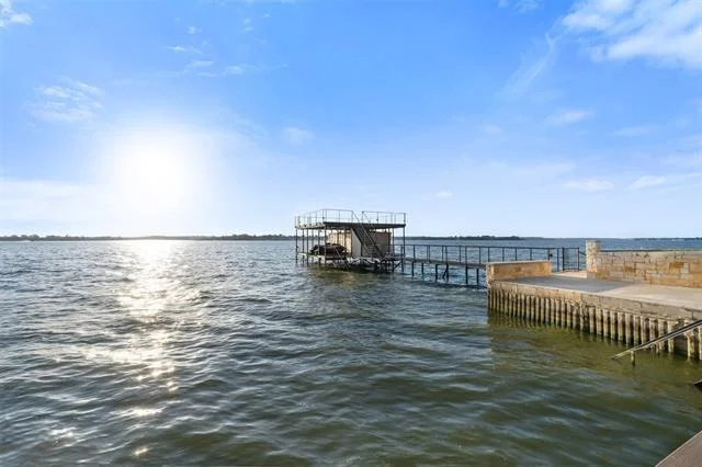 Photo of 12210 Lake Forest Drive