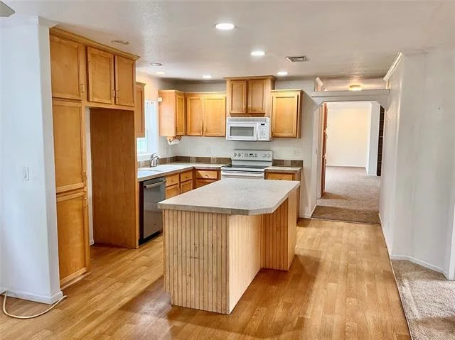 Photo of 3940 Lake Shore Drive