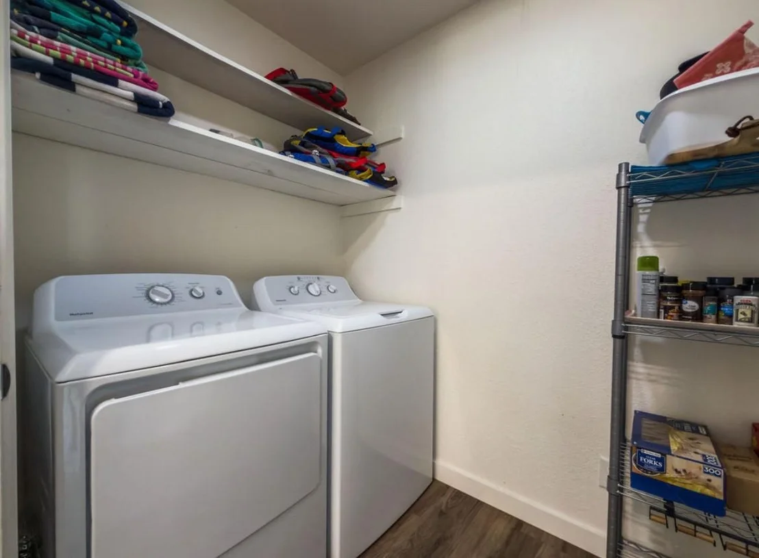 Photo of 101 Rose Way
