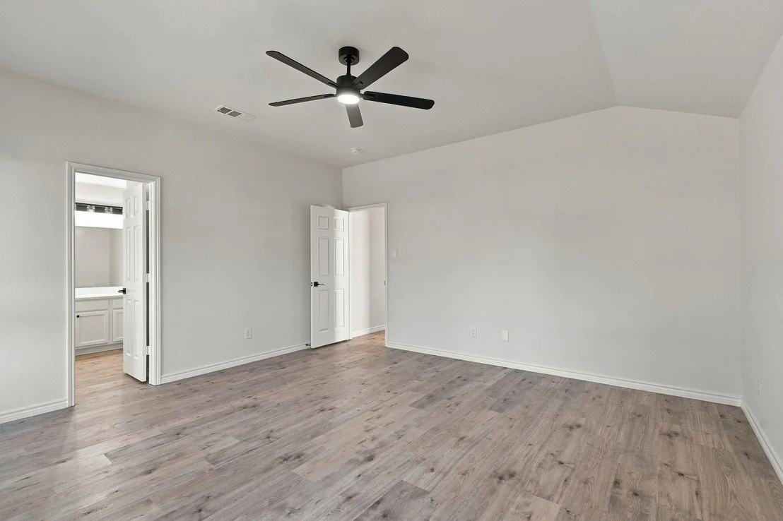 Photo of 704 Sequoia Drive