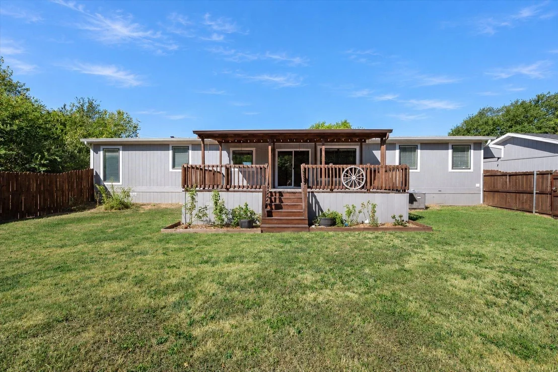 Photo of 716 N Wright Avenue