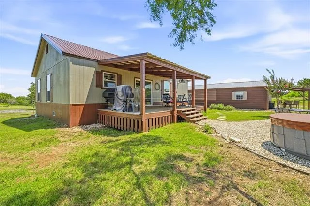 Photo of 1271 Private 2120 Road