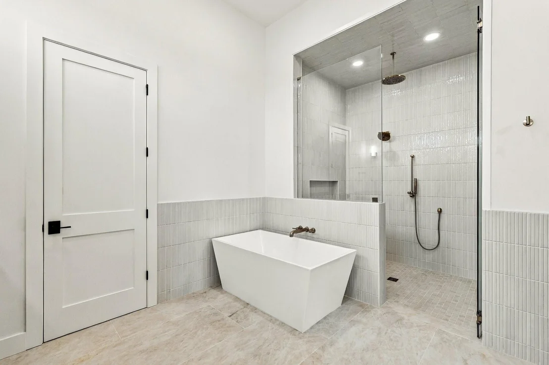 Photo of 125 Oyster Bay