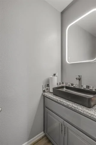 Photo of 1625 Lakeshore Drive
