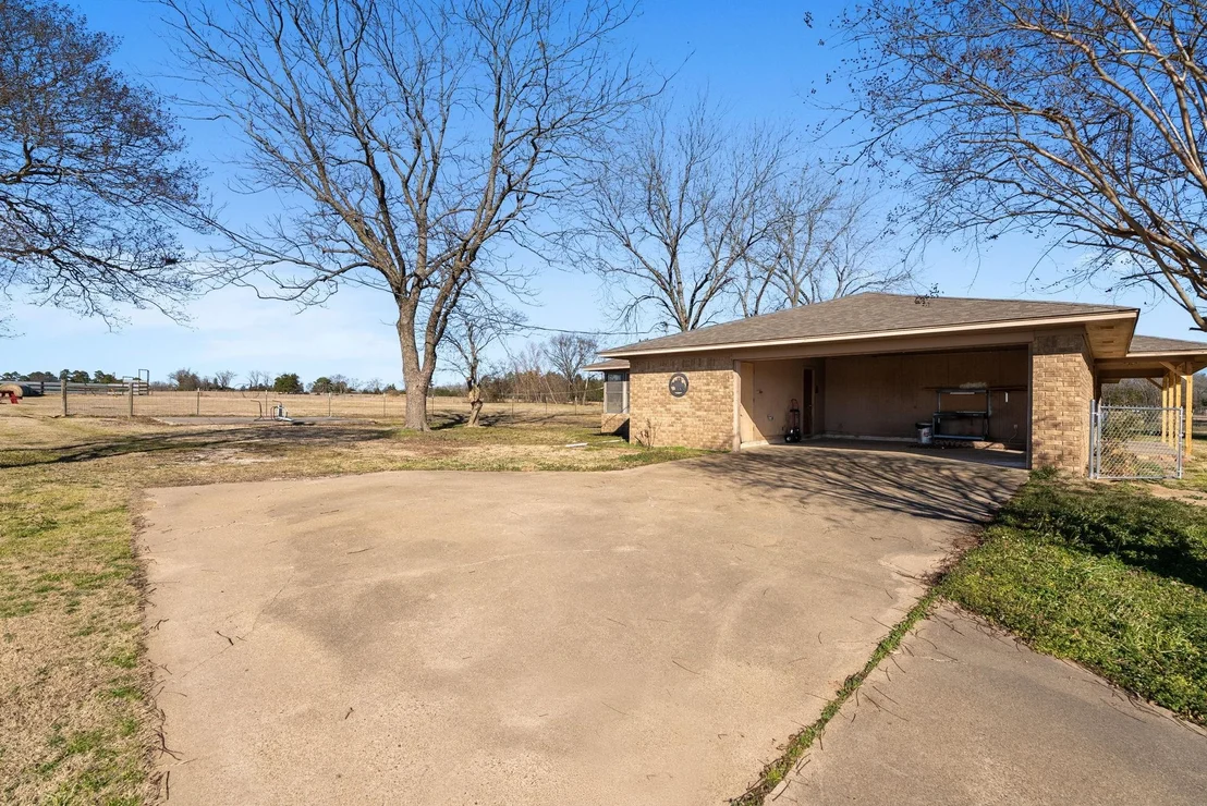 Photo of 1699 County Road 3240