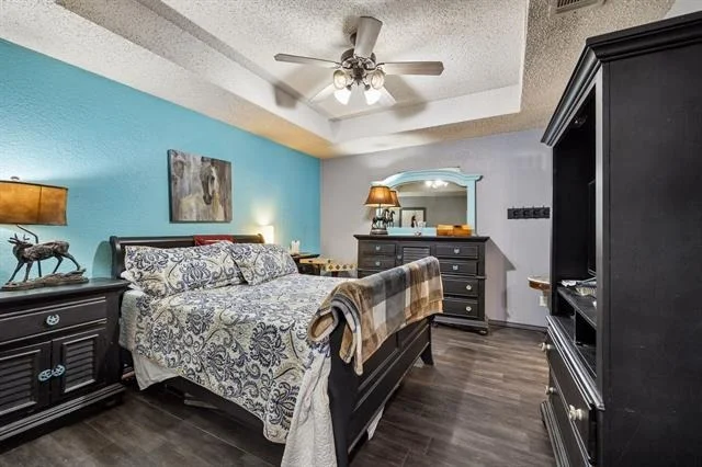 Photo of 301 Southlake Drive