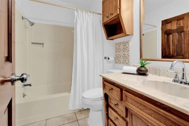 Photo of 216 Treetop Lane