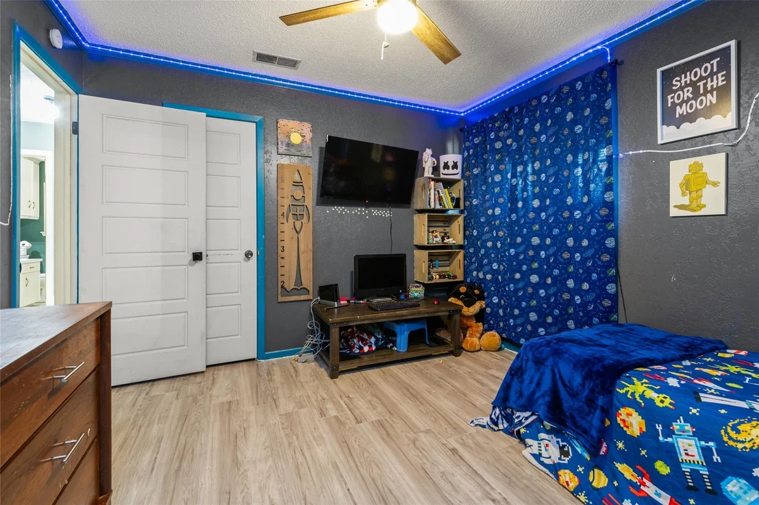 Photo of 1017 Chriswood Drive