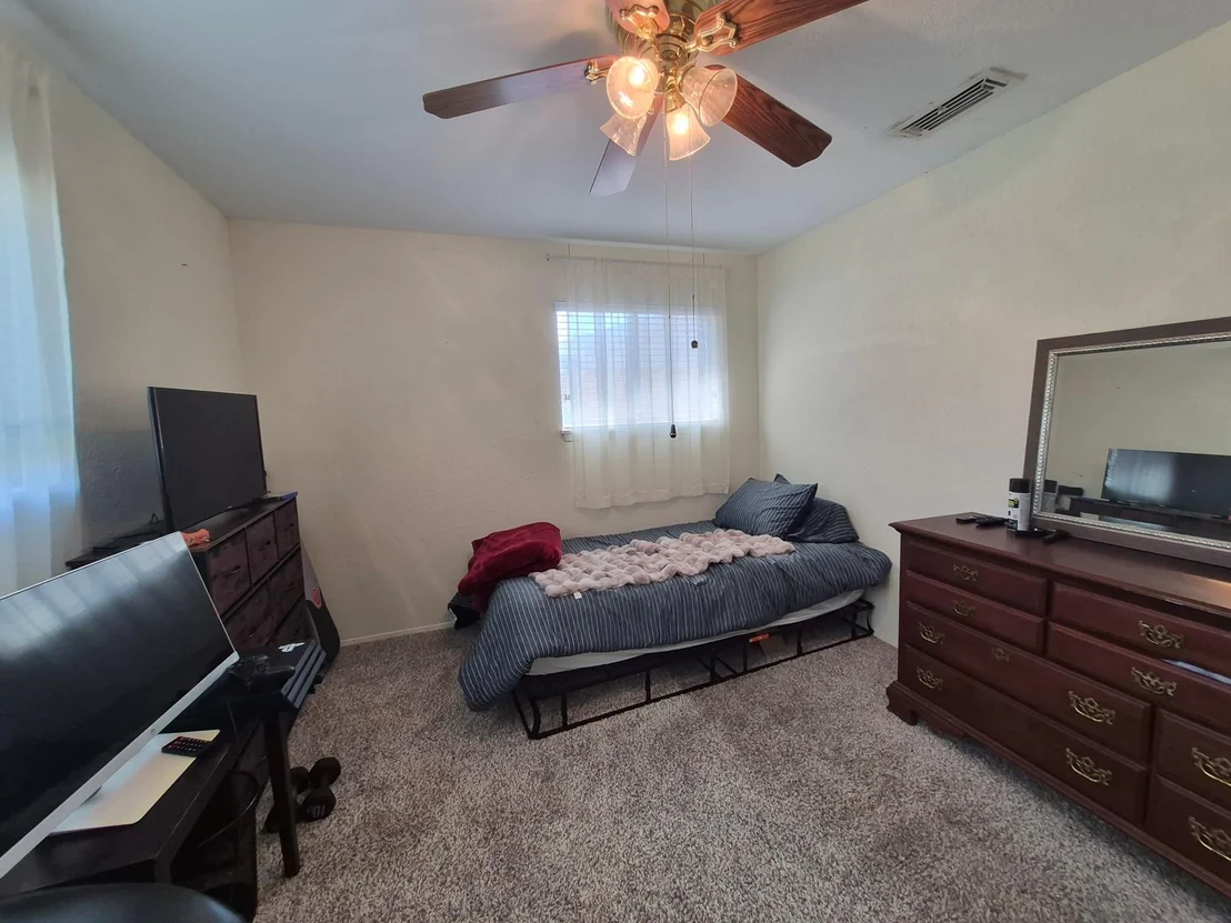 Photo of 2227 Hanover Drive