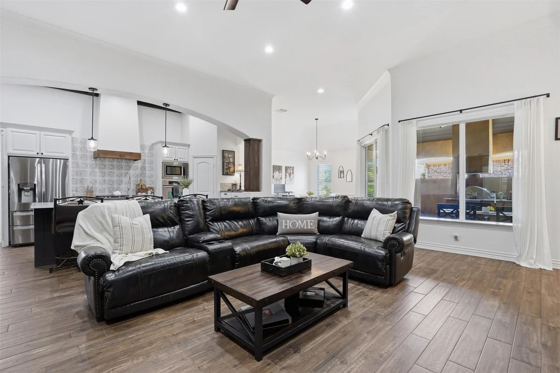 Photo of 9012 Reata West Drive