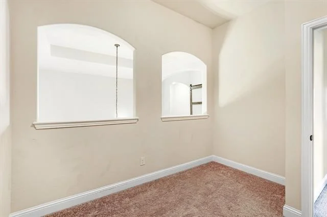 Photo of 123 White Oak Lane