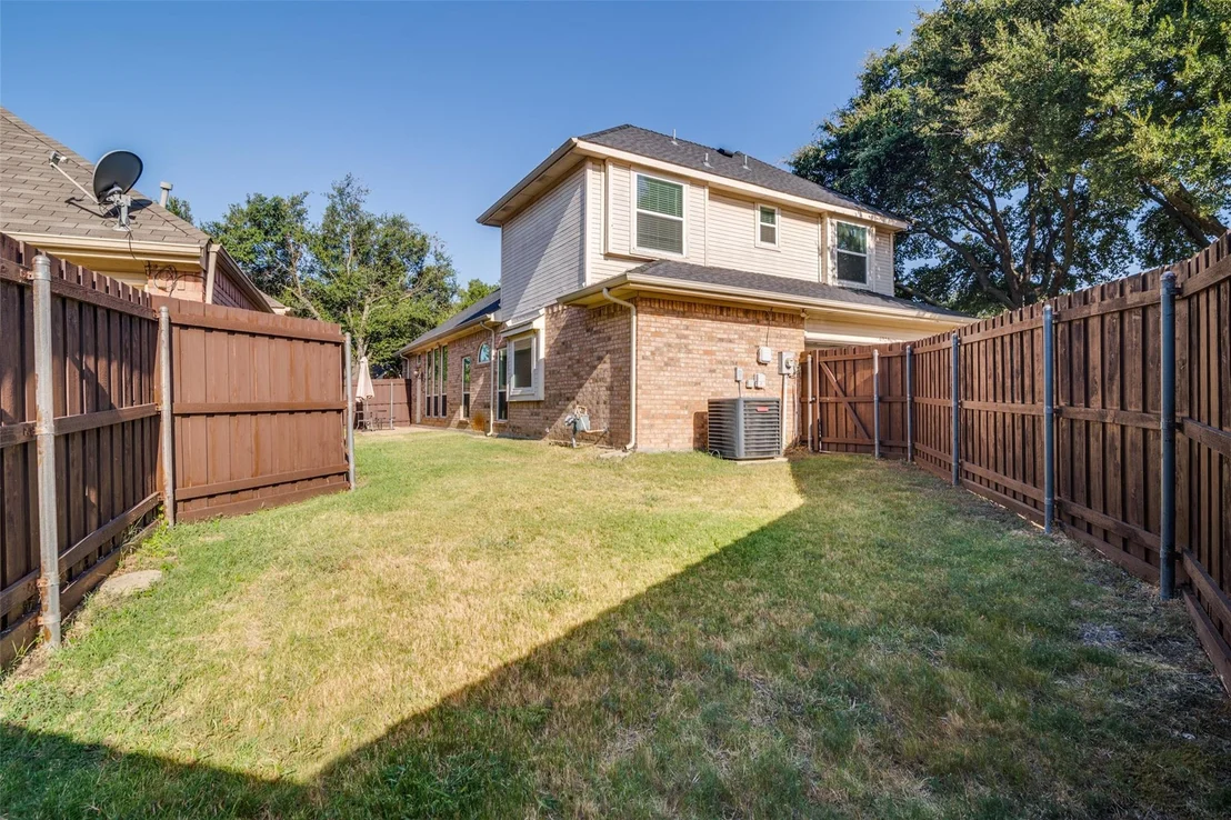 Photo of 6924 Harvey Lane