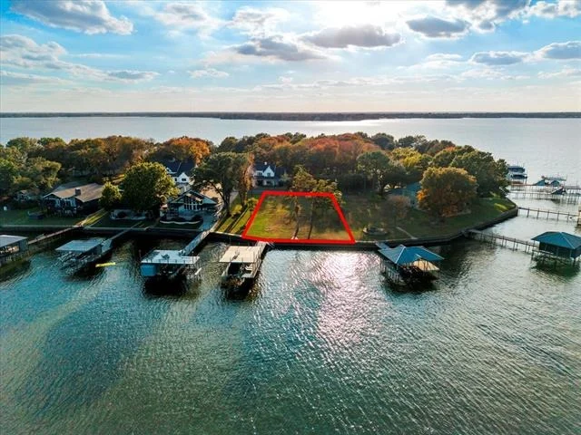 Photo of 656 Enchanted Isles Drive