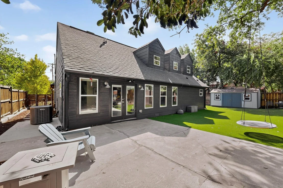 Photo of 633 Strong Street