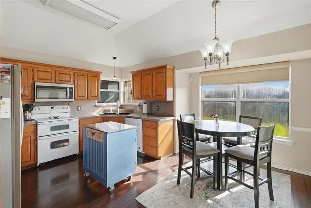 Photo of 708 Hillcrest Drive