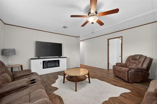 Photo of 15099 E State Highway 243