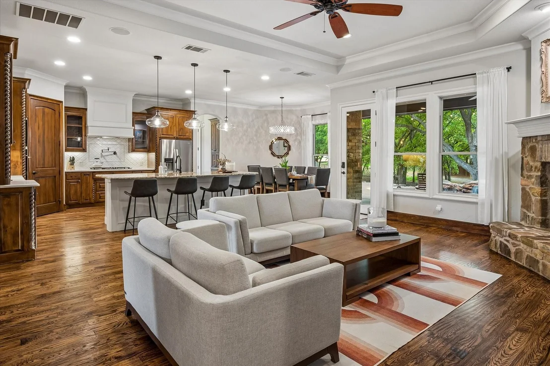 Photo of 512 Clear Vista Drive